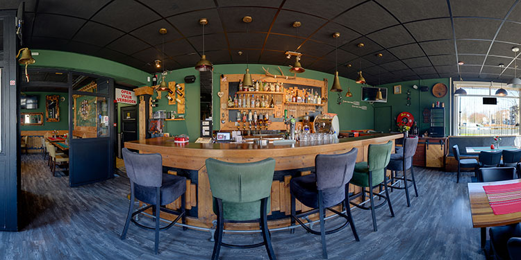 La Rey Cafe & Restaurant